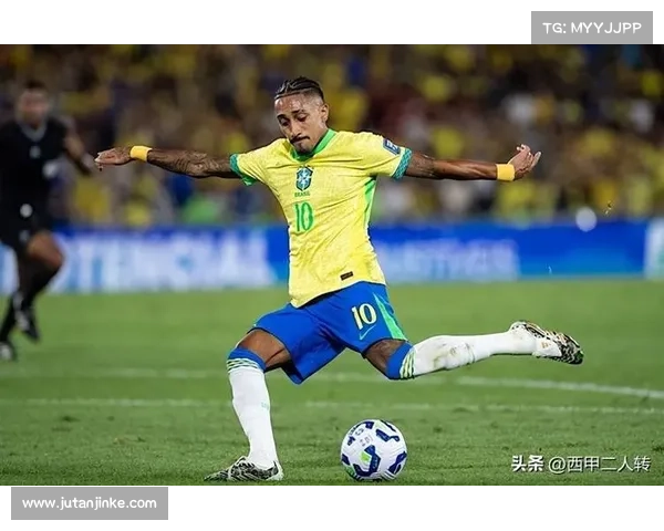 中国足球历史性平巴西瞬间的背后故事与影响解析 中国足球历史性平巴西瞬间的背后故事与影响解析