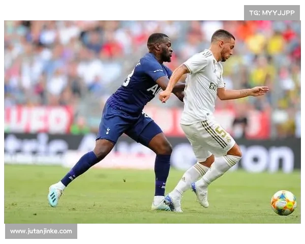 尤文图斯中场传球能力分析：如何通过精准传球掌控比赛节奏